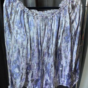 NWT WHBM Size M Womens Blouse Lavender and Grey